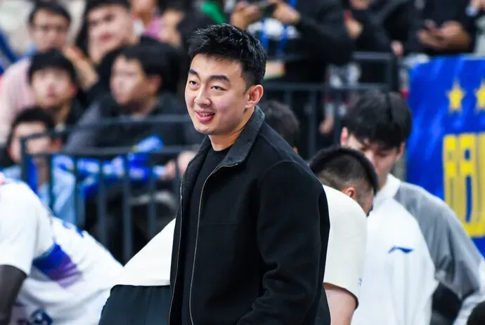 媒体人：赛季结束后刘家成已跳出合同，宁波希望重新续约