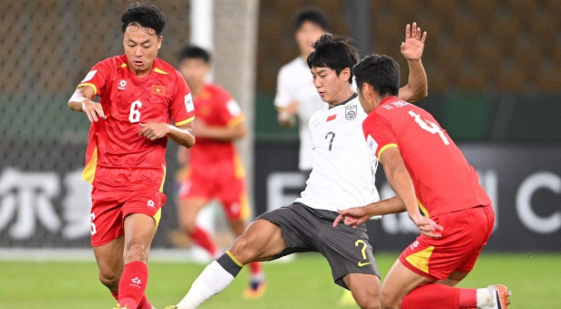 开云体育官方网站-终极决战前，U23国足遭遇一个坏消息，取胜日本队夺冠彻底悬了
